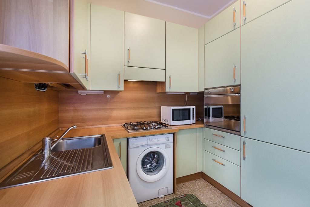 B&B Gloria Apartment Бавено Екстериор снимка
