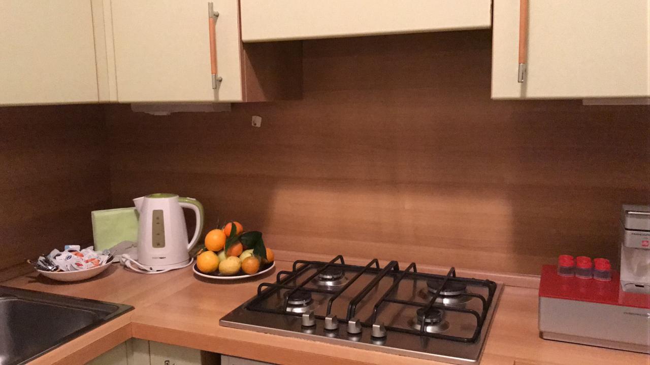 B&B Gloria Apartment Бавено Екстериор снимка