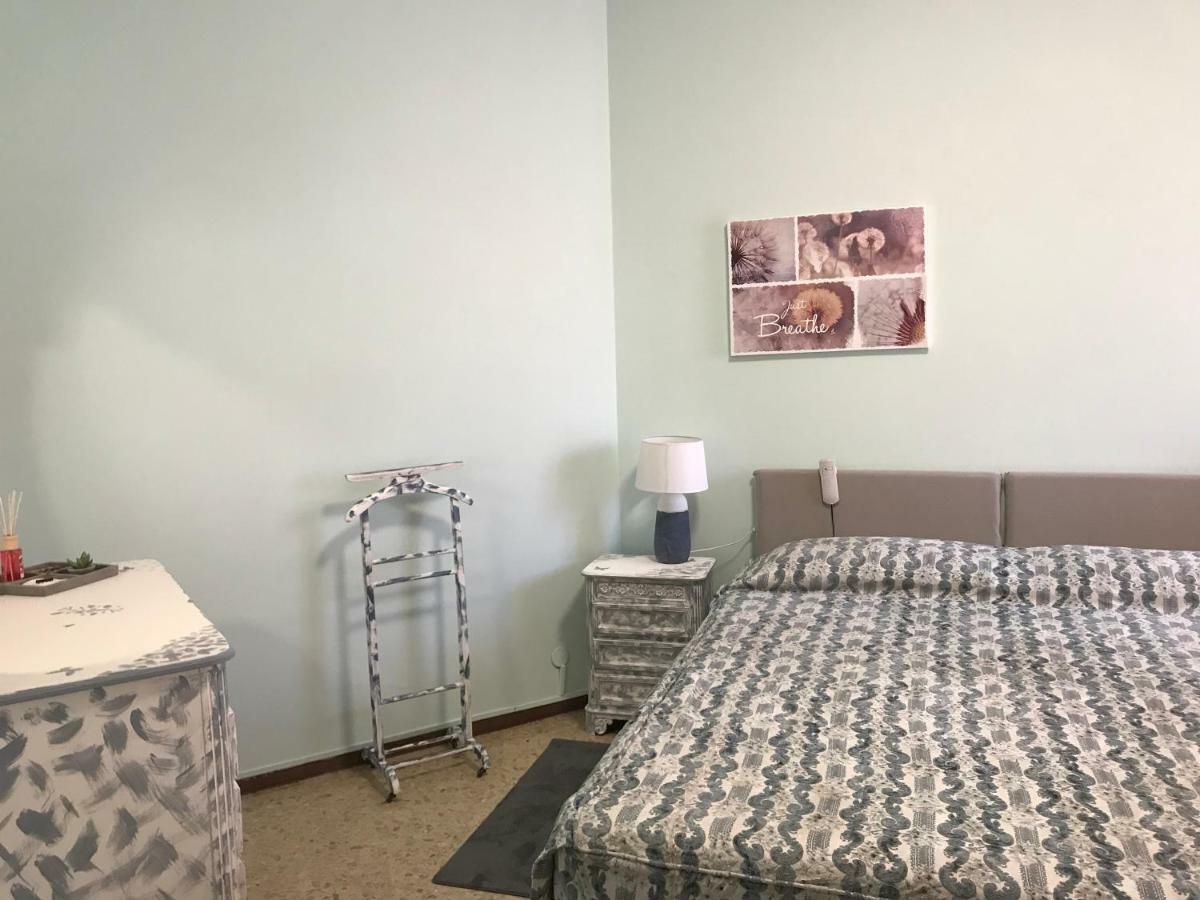 B&B Gloria Apartment Бавено Екстериор снимка
