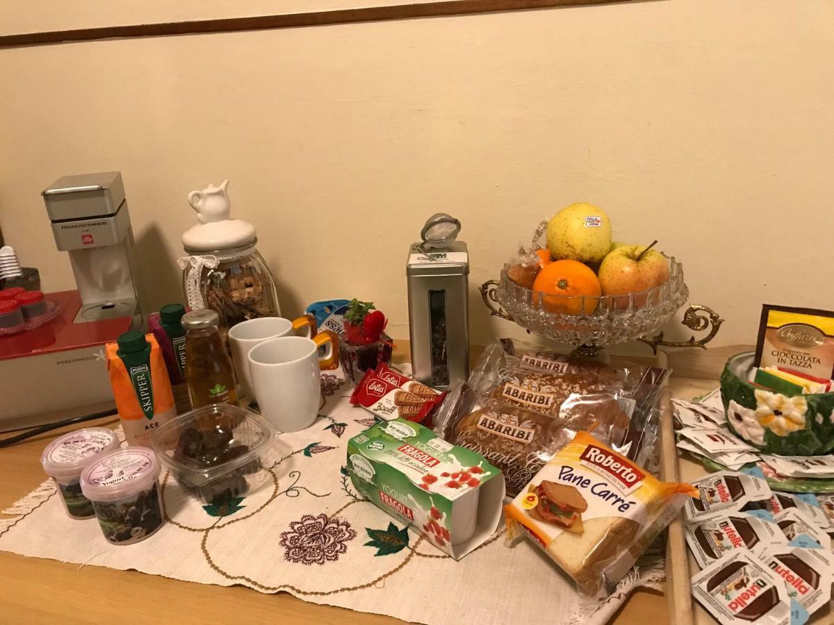 B&B Gloria Apartment Бавено Екстериор снимка